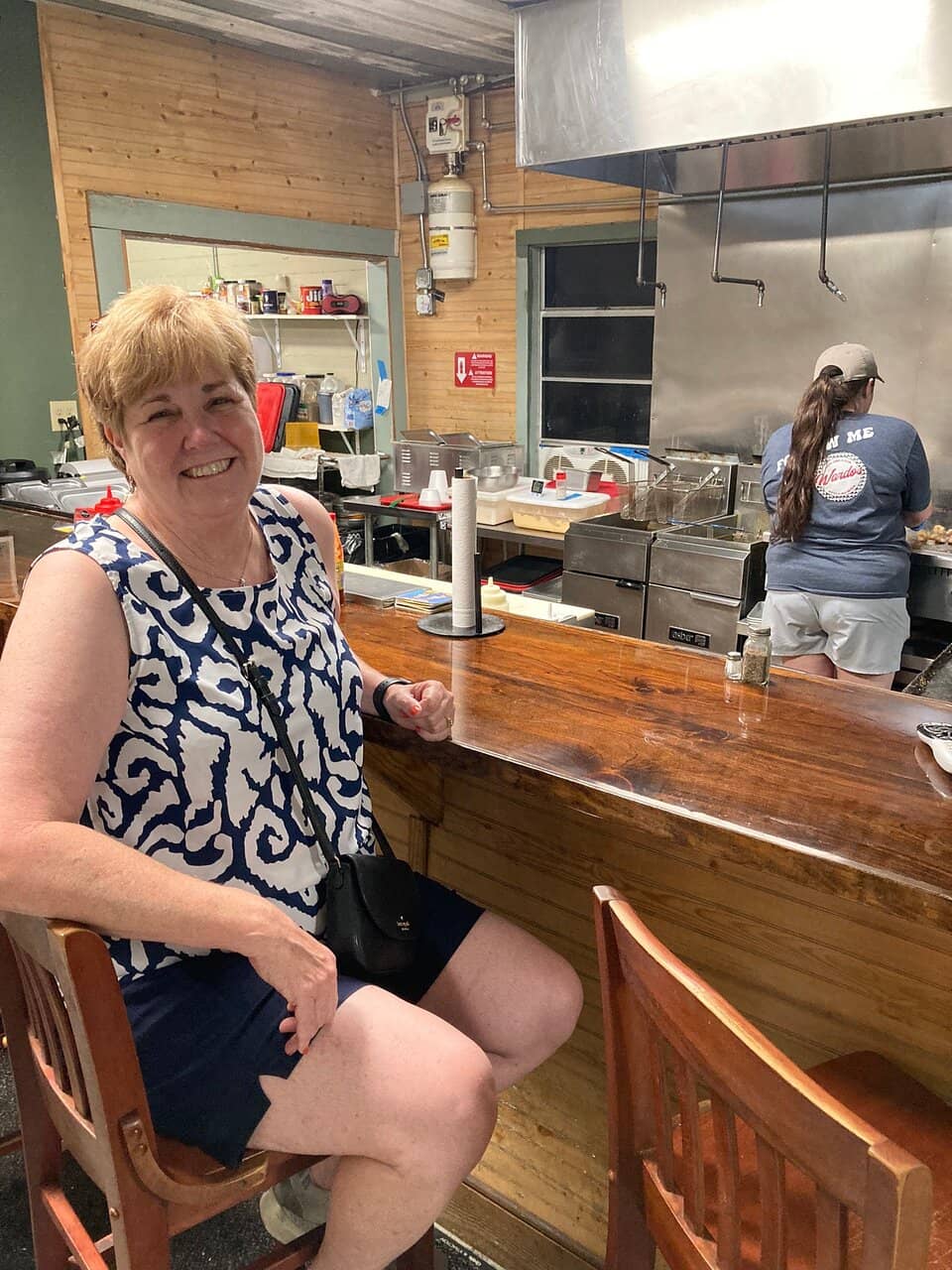 Cozy Counter Seating & Kitchen Views