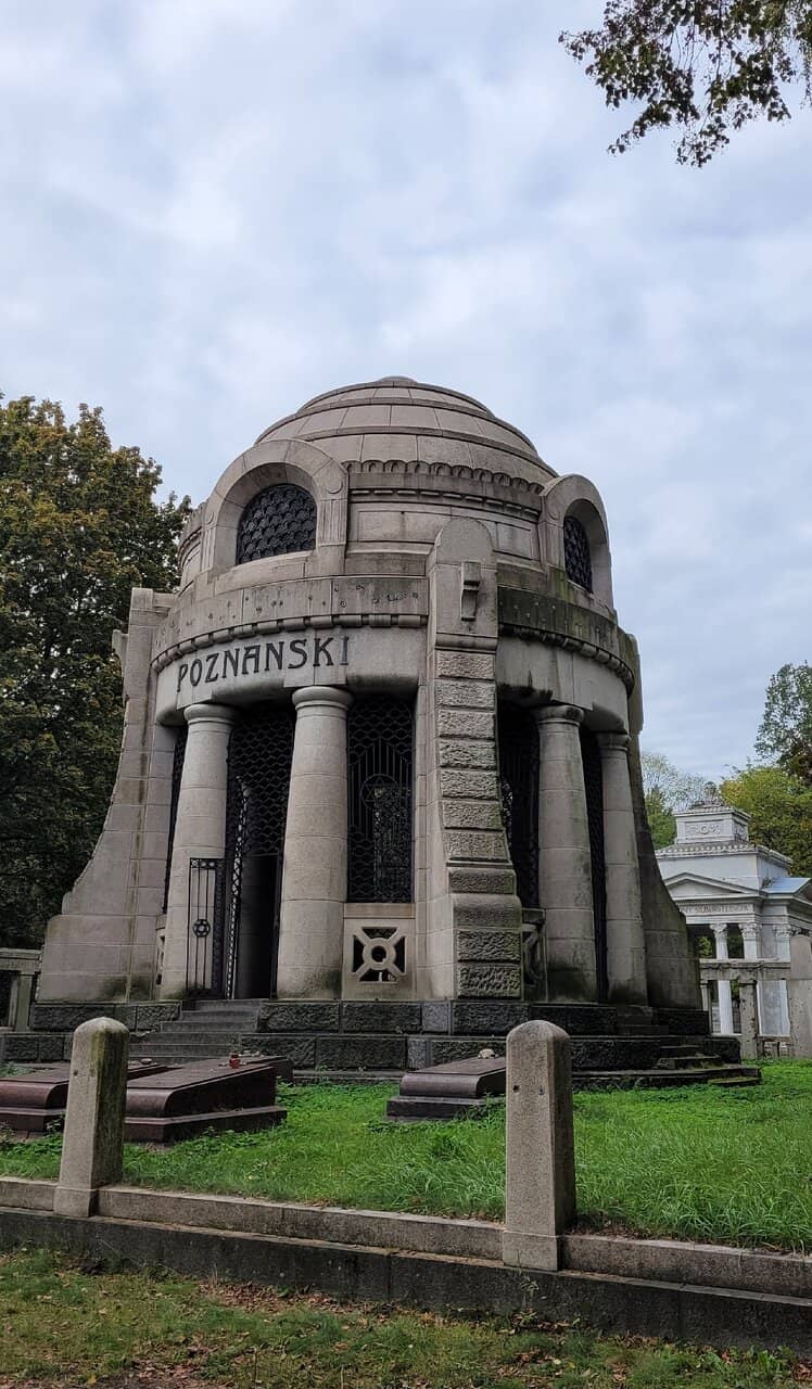 Artistic Tombstones