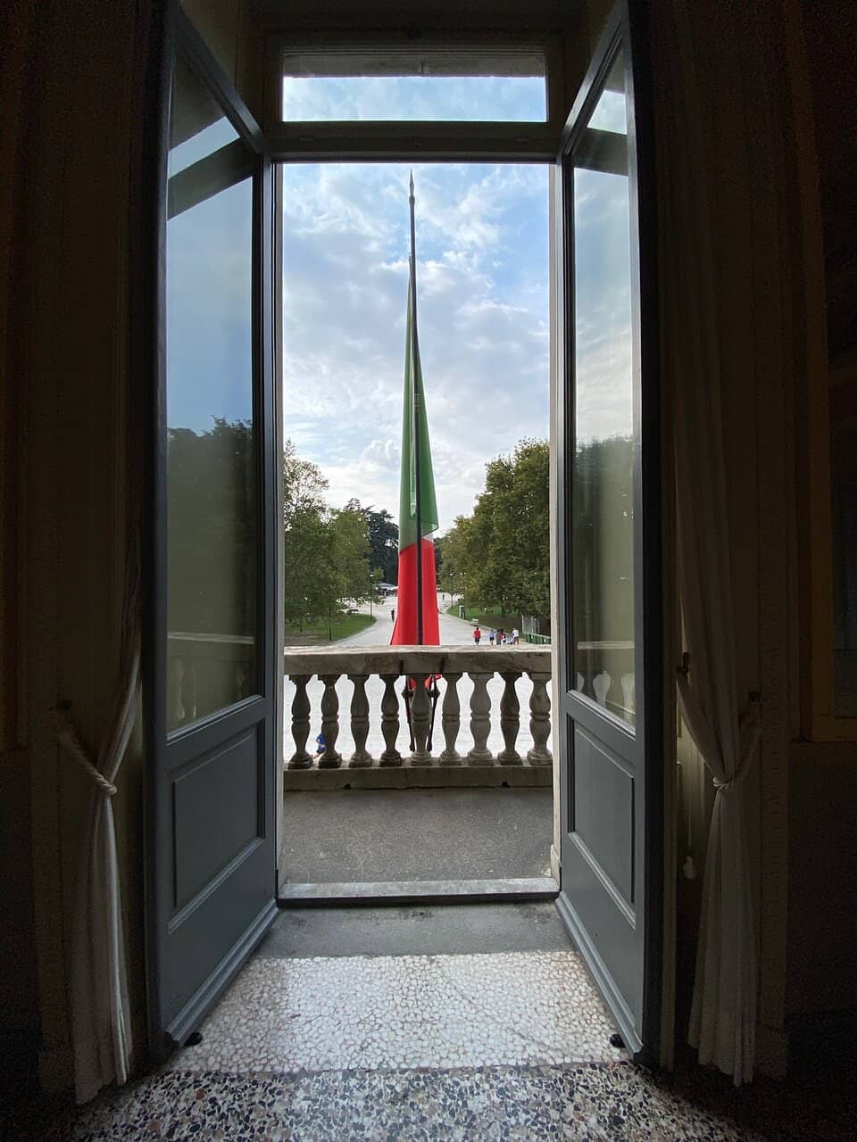 Vertical photo
