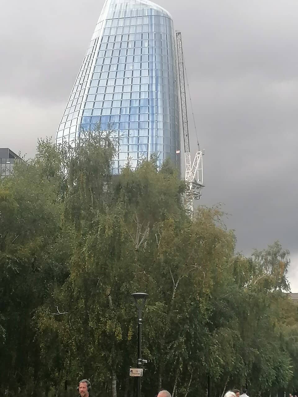 Modern Architectural Contrast