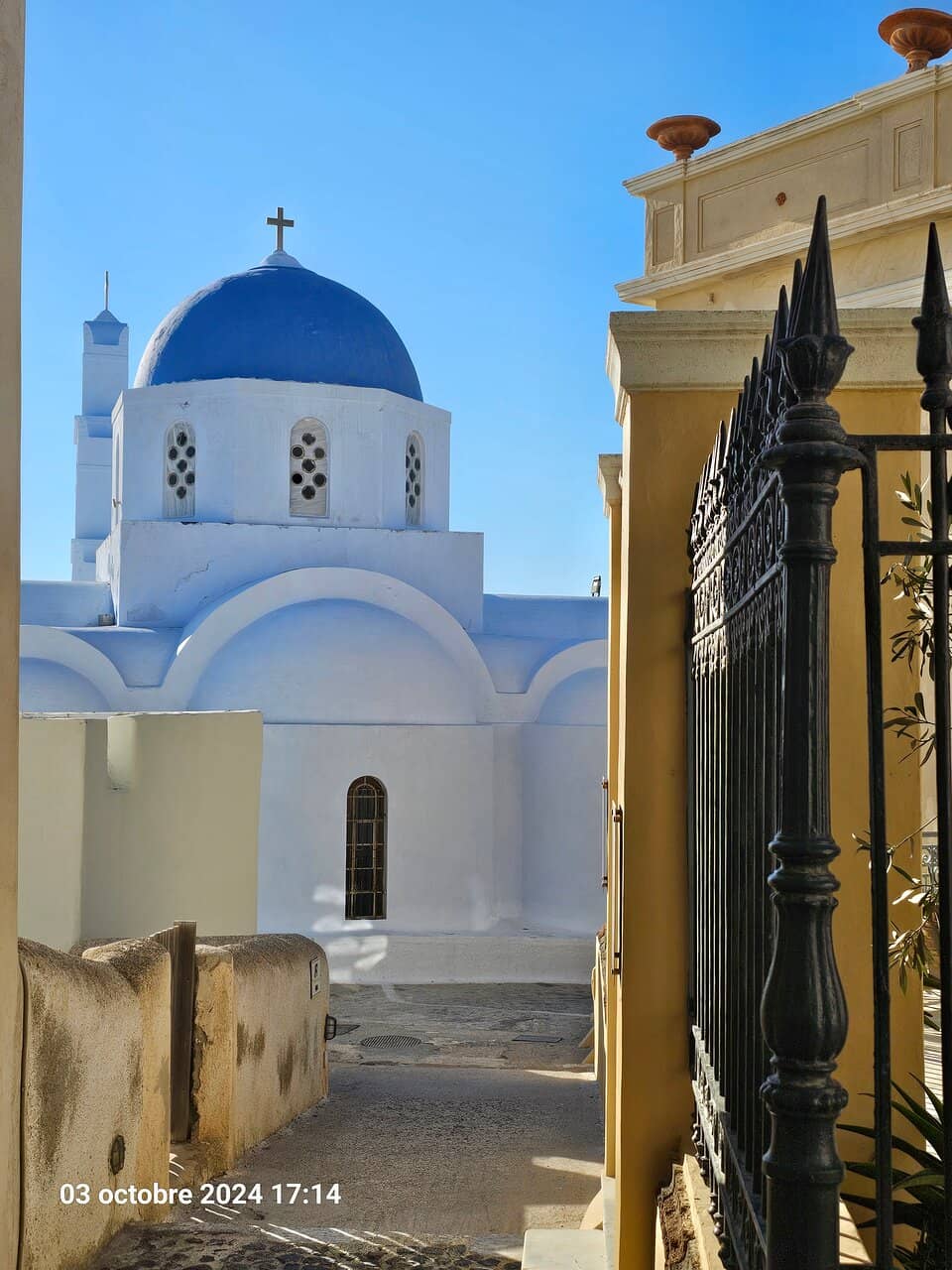 Panoramic Island Views