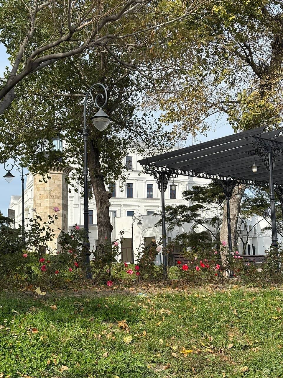 Panoramic City & Sea Views