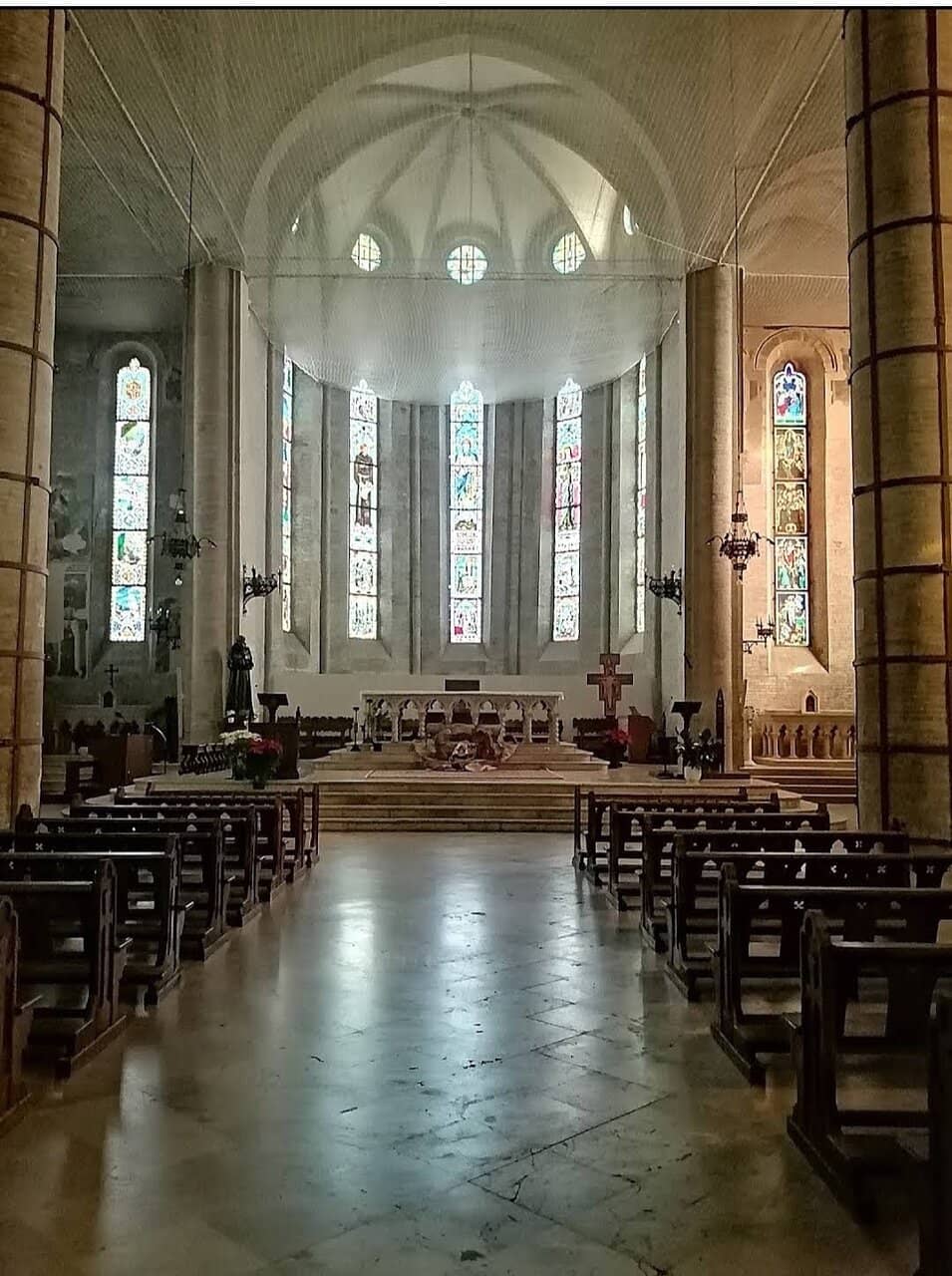 Single-Nave Interior