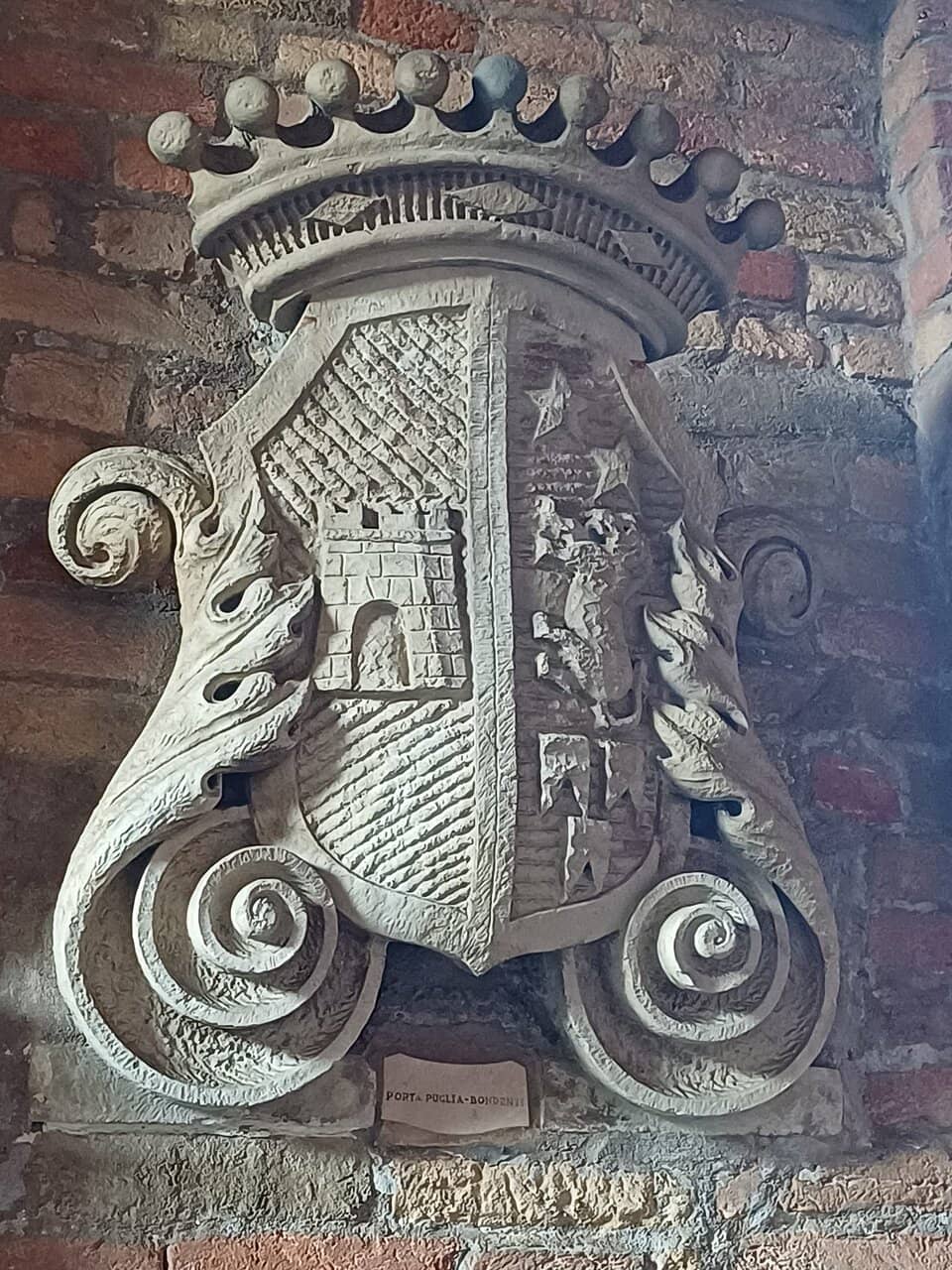 Allegorical Statues