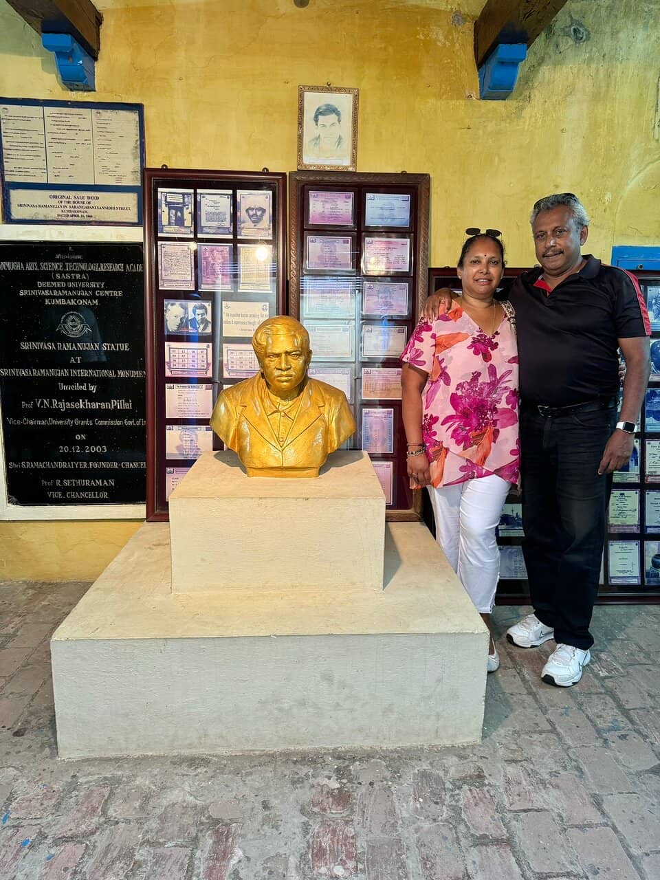 Statue of the Genius