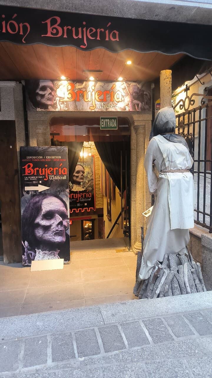 Medieval and Early Modern Objects