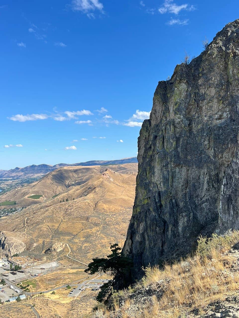 Saddle Rock Hike