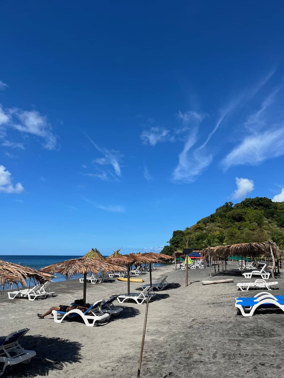 Indee's Beach Bar & Restaurant