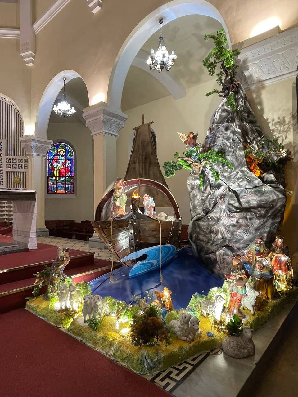 Peaceful Courtyard Views