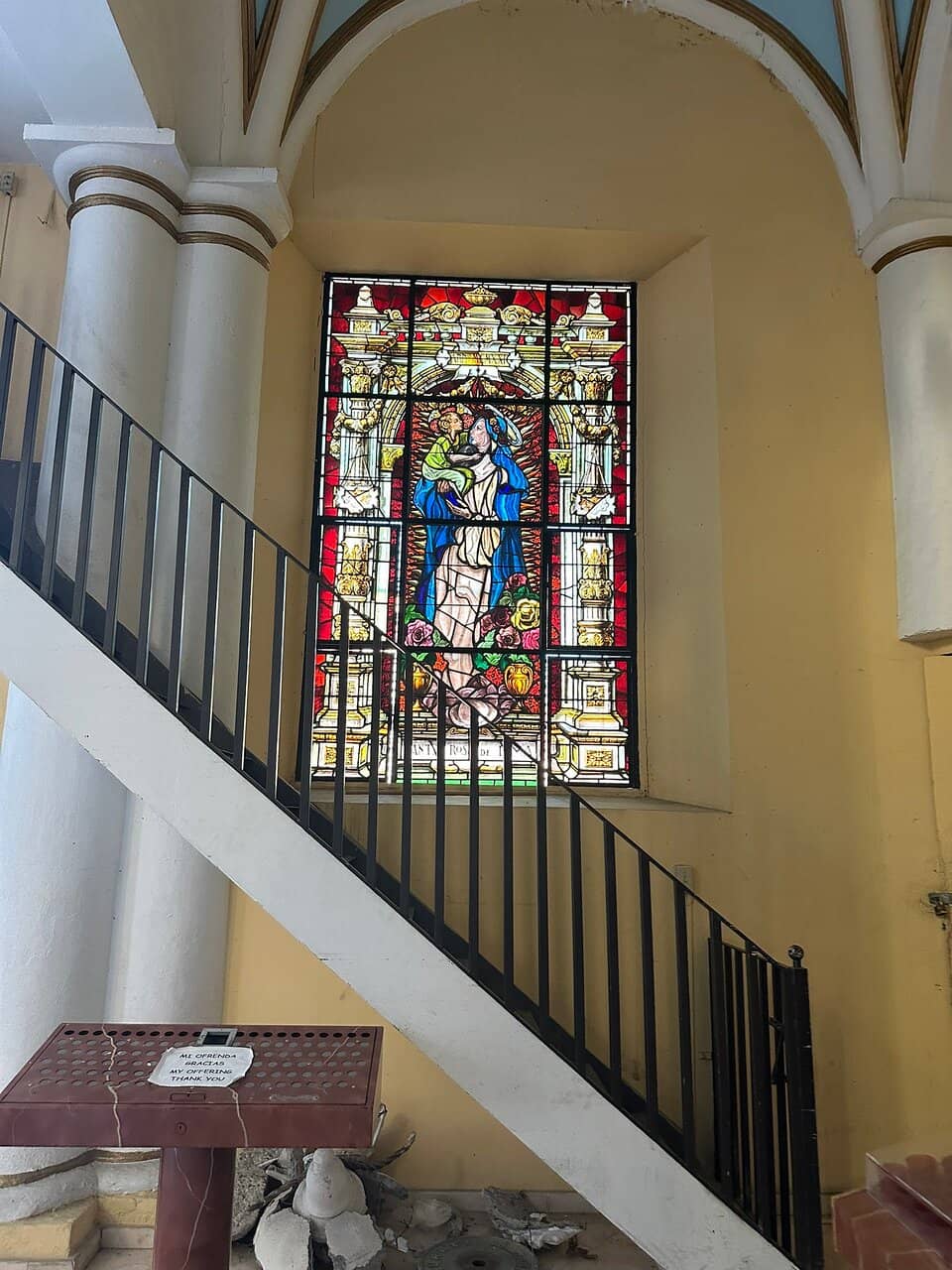 Cross-Vaulted Ceiling