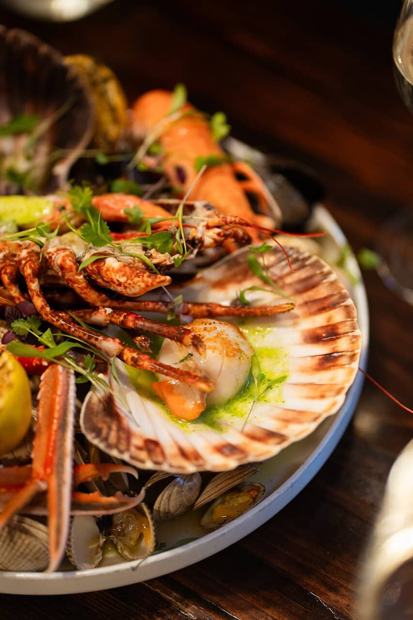 Nautical Ambiance & Cocktails