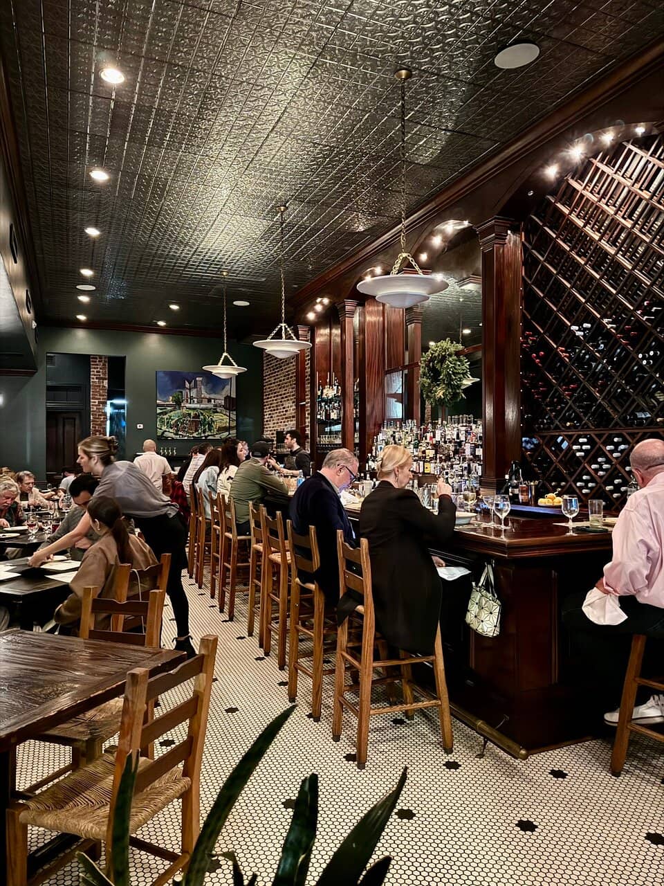 Charming Garden District Ambiance