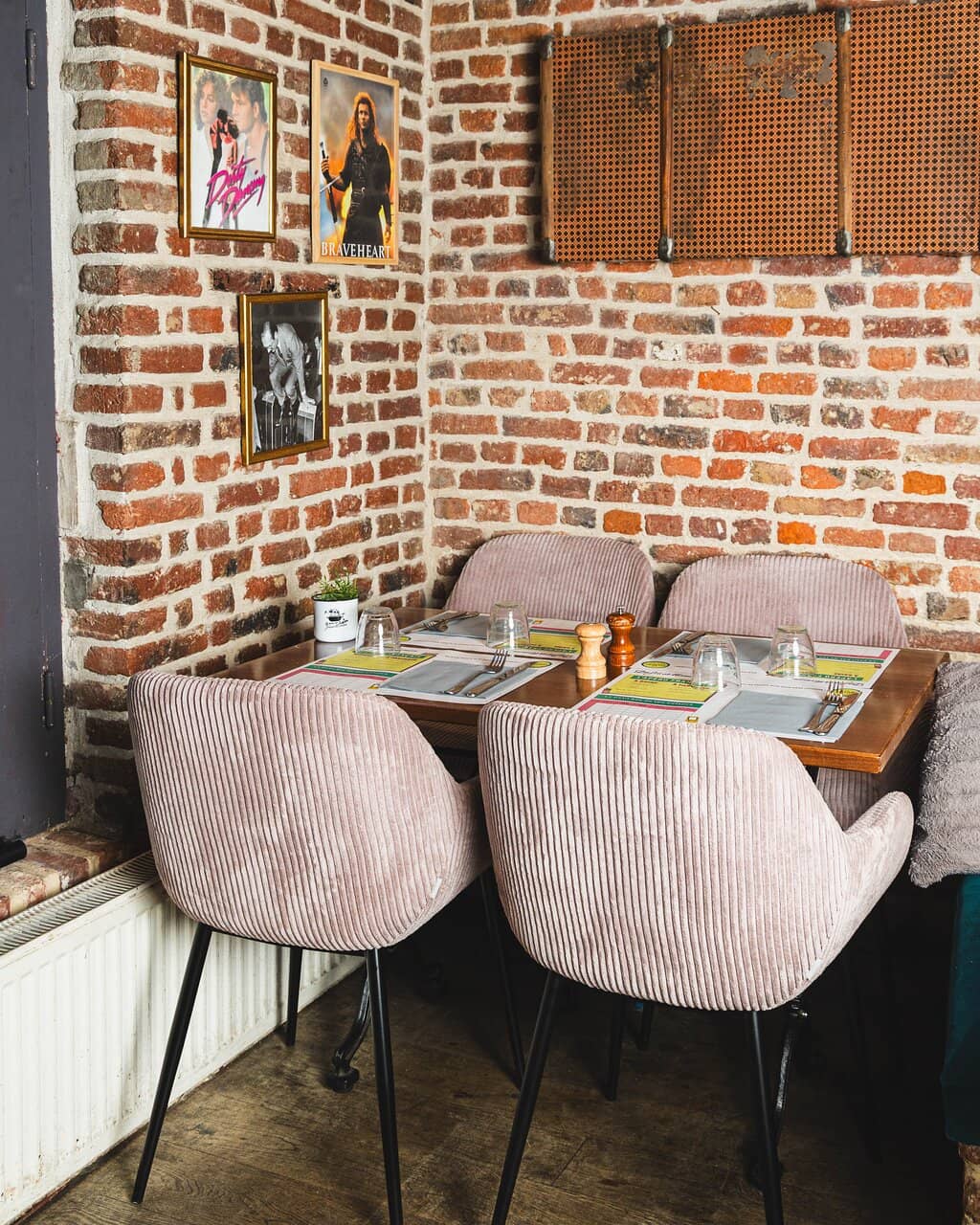 Cozy Retro Atmosphere