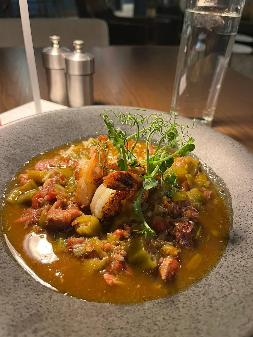 Chic Rooftop Ambiance