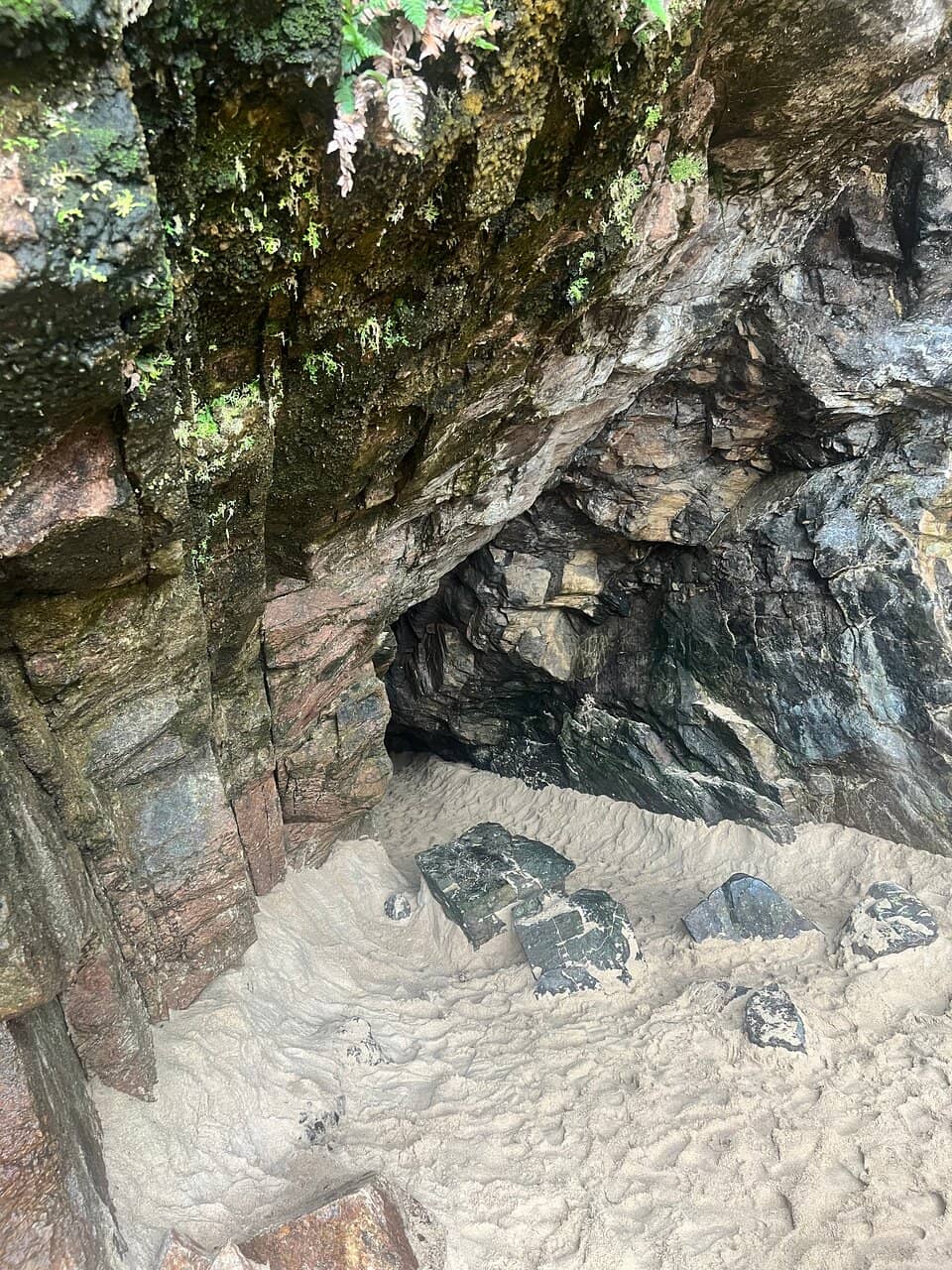 Praia da Sununga's Dramatic Scenery