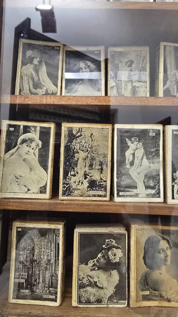 Artistic Matchbook Displays