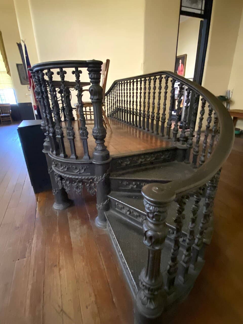 Antebellum Clothing Exhibits