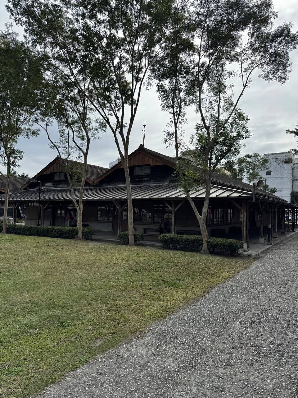 Local Crafts & Boutiques