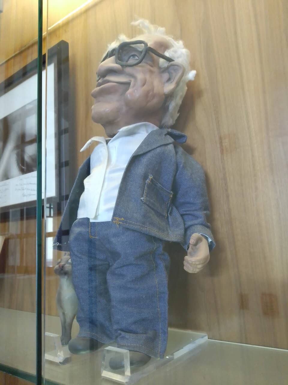 Rotating Photography Exhibitions