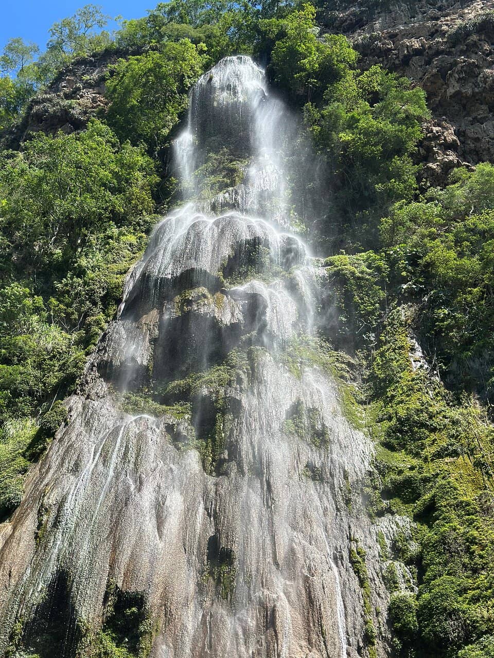 Boca da Onça Waterfall
