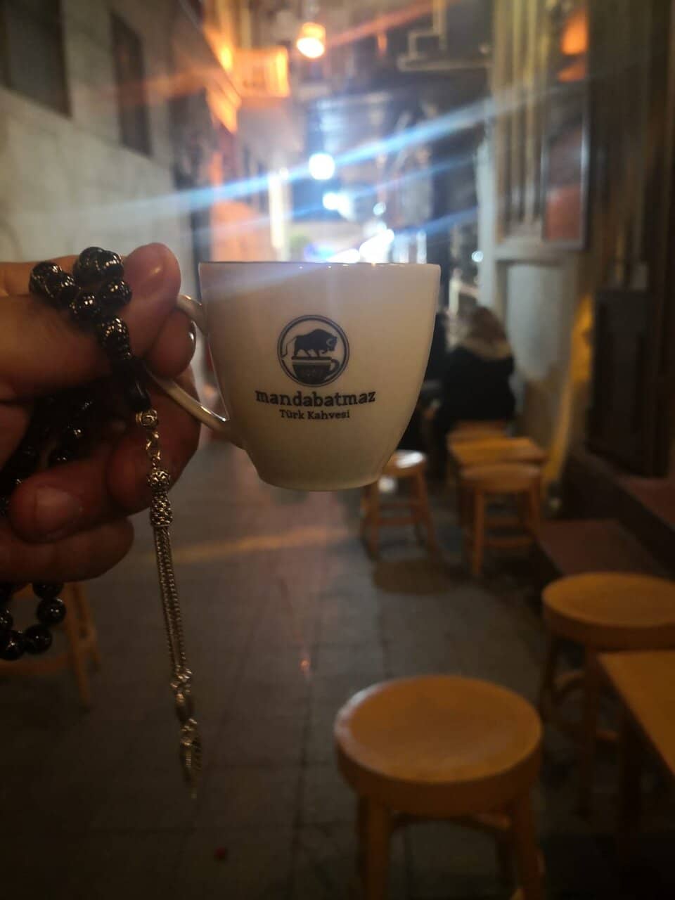 Cozy Alleyway Seating