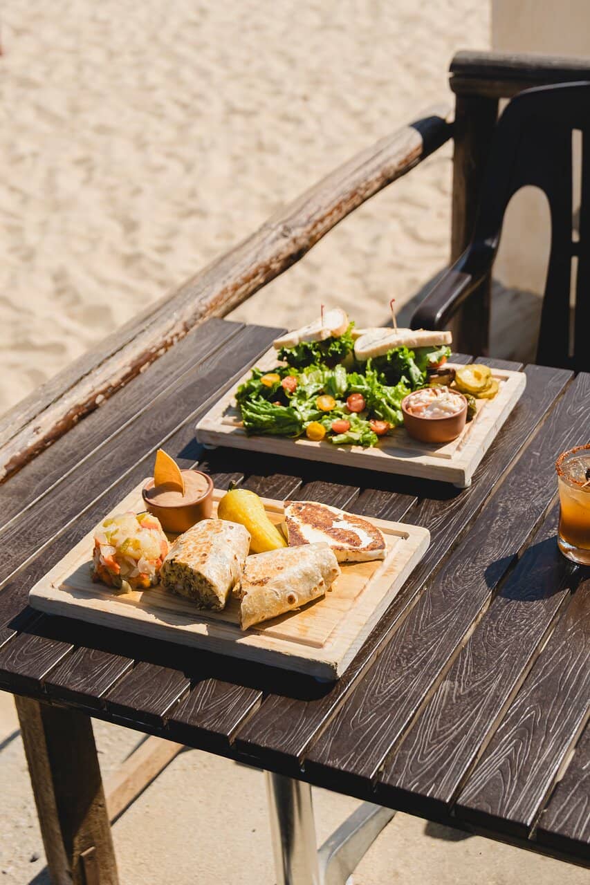 Live Music & Beach Vibes