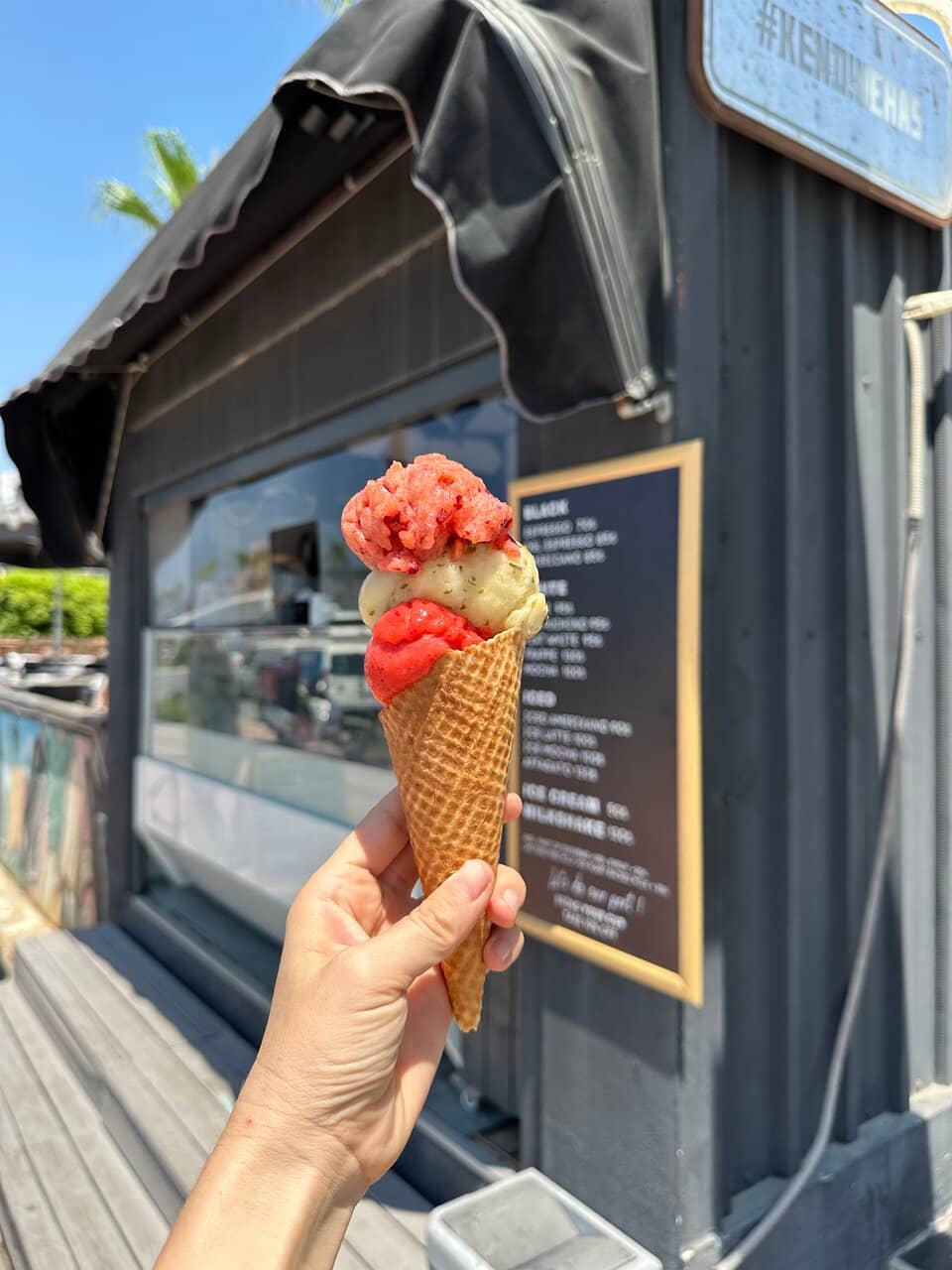 Cozy Ambiance with Live Music