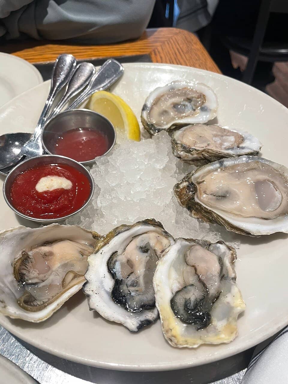 Extensive Drink List & Cocktails