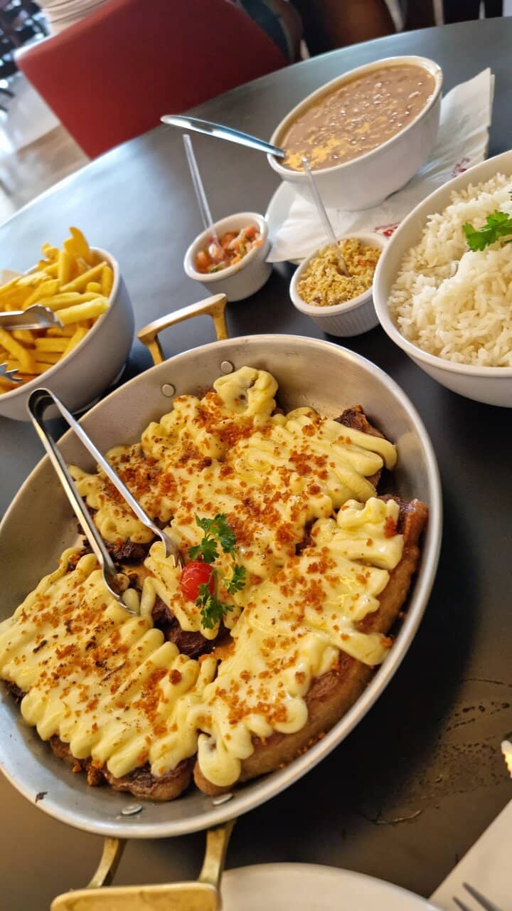 Live Country Music on Fridays