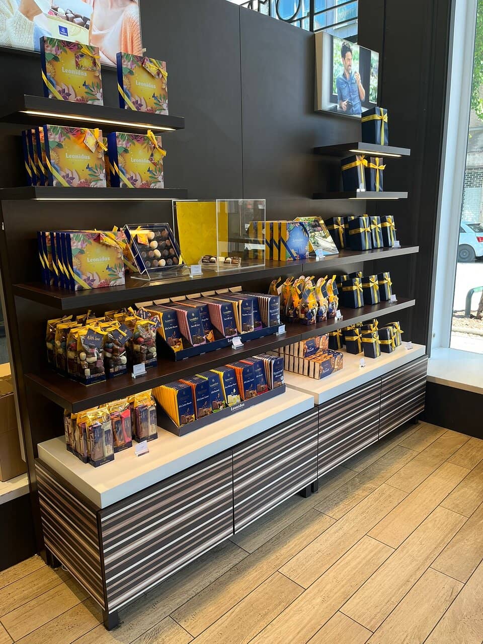 Customizable Chocolate Gifts