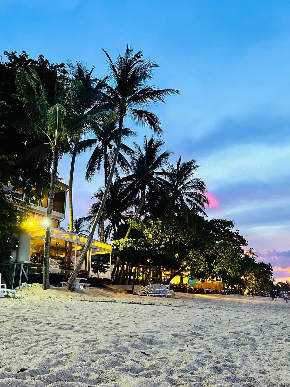 Beachfront Dining
