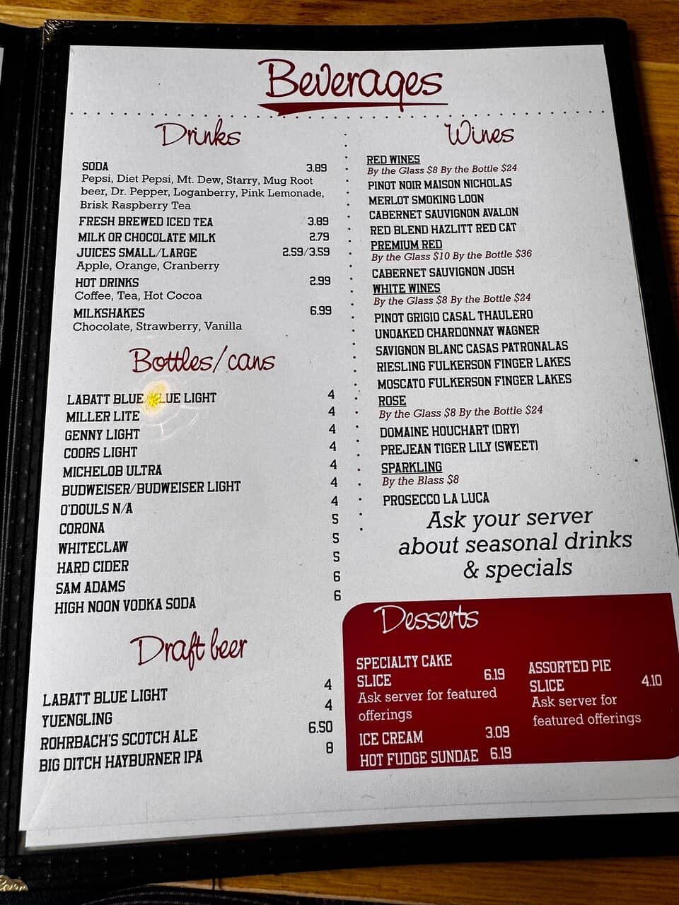 Live Music & Welcoming Atmosphere