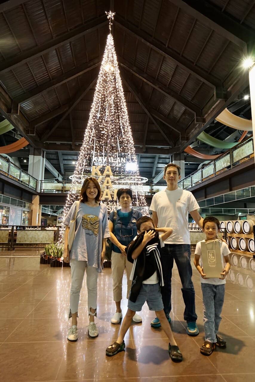 Alpaca & Capybara Encounters