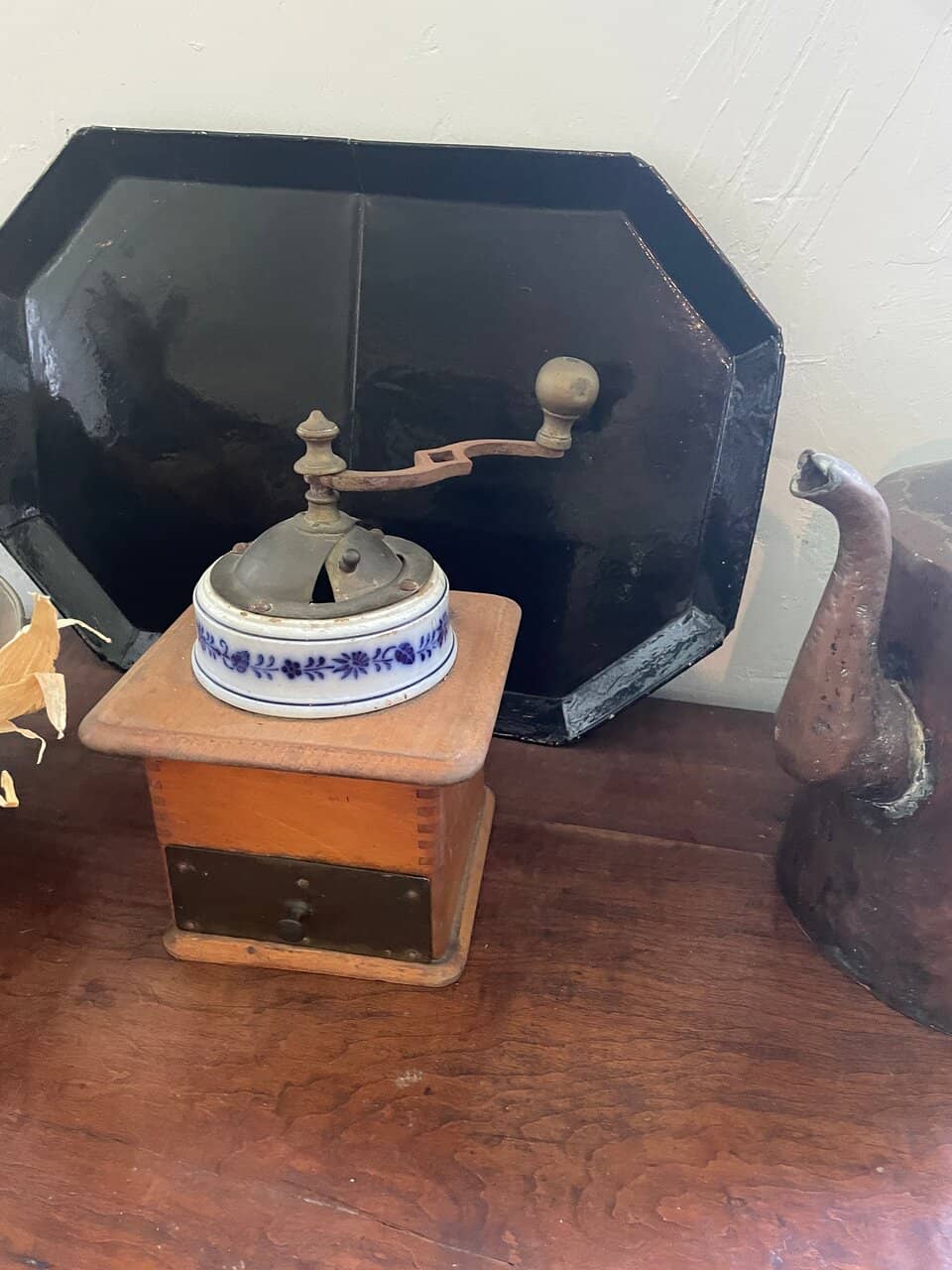 Lush Gardens and Grounds