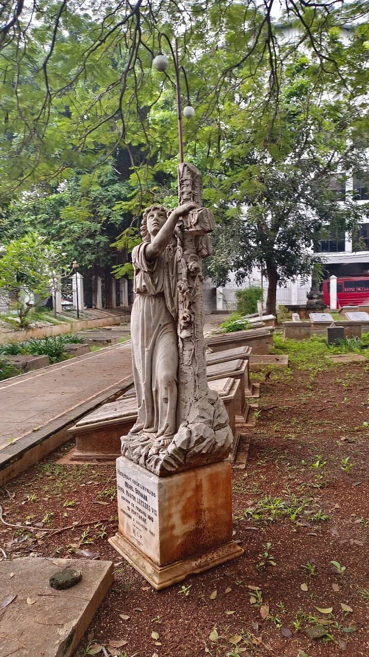 Historic Dutch Colonial Tombs