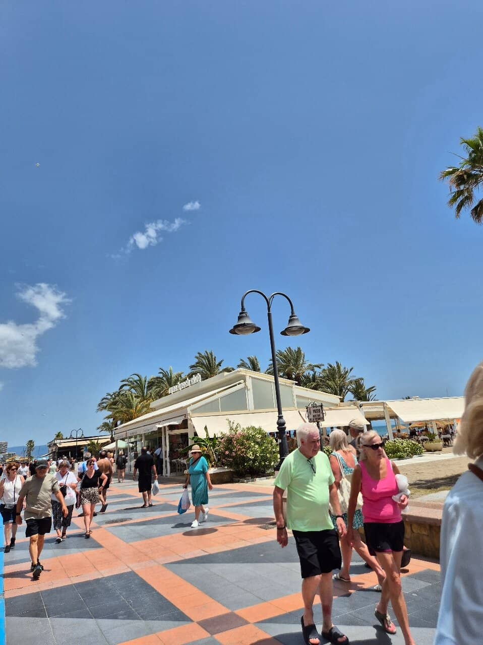 Los Álamos Beachfront
