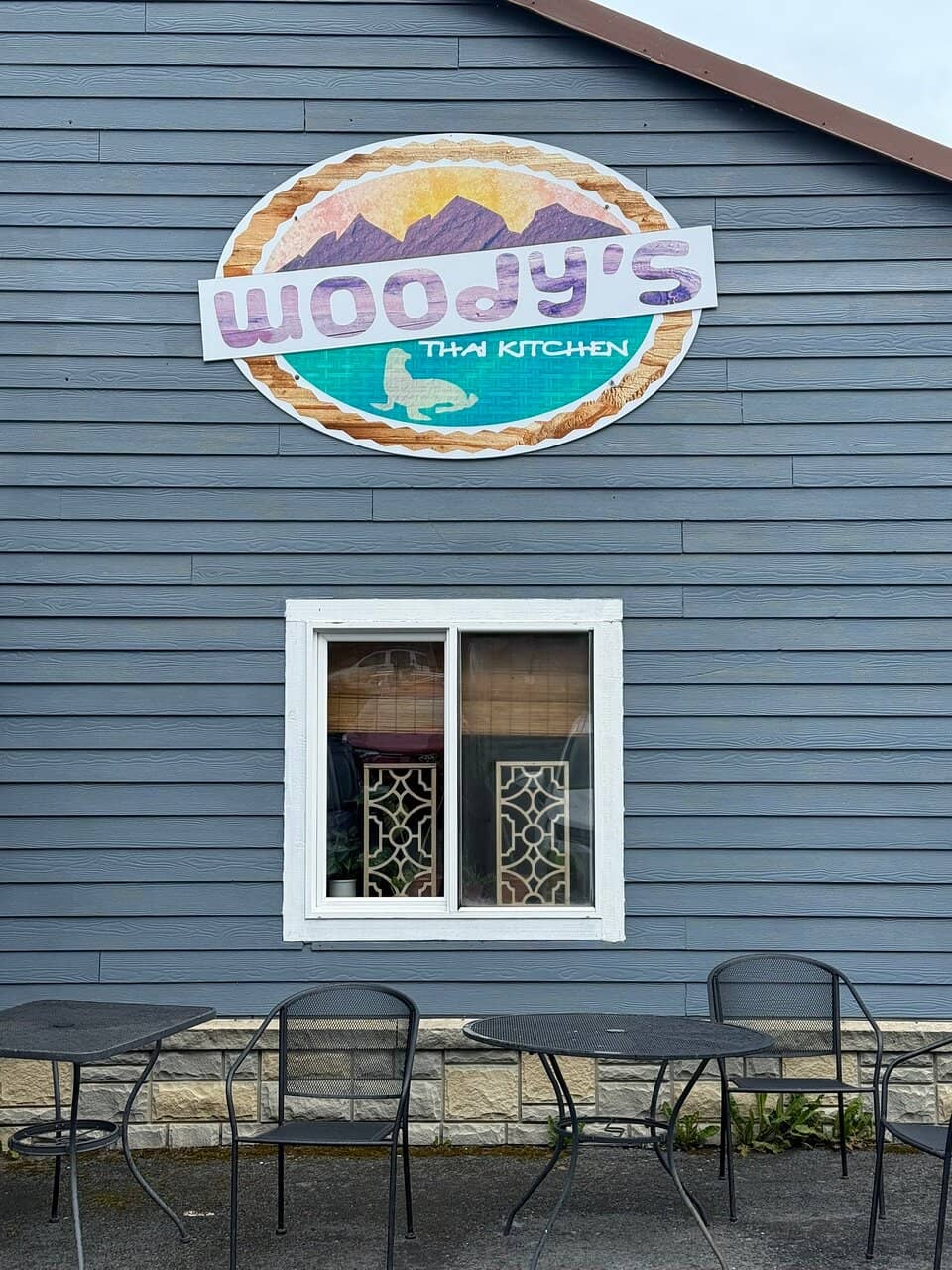 Cozy Atmosphere and Fun Fish Tank