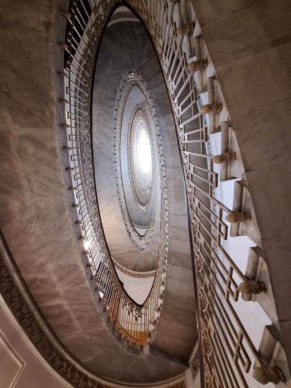 Architectural Gem of Via Filangieri