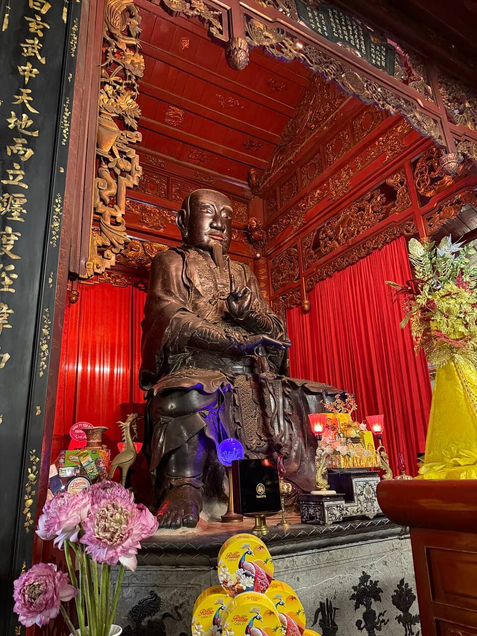 Bronze Statue of Tran Vu