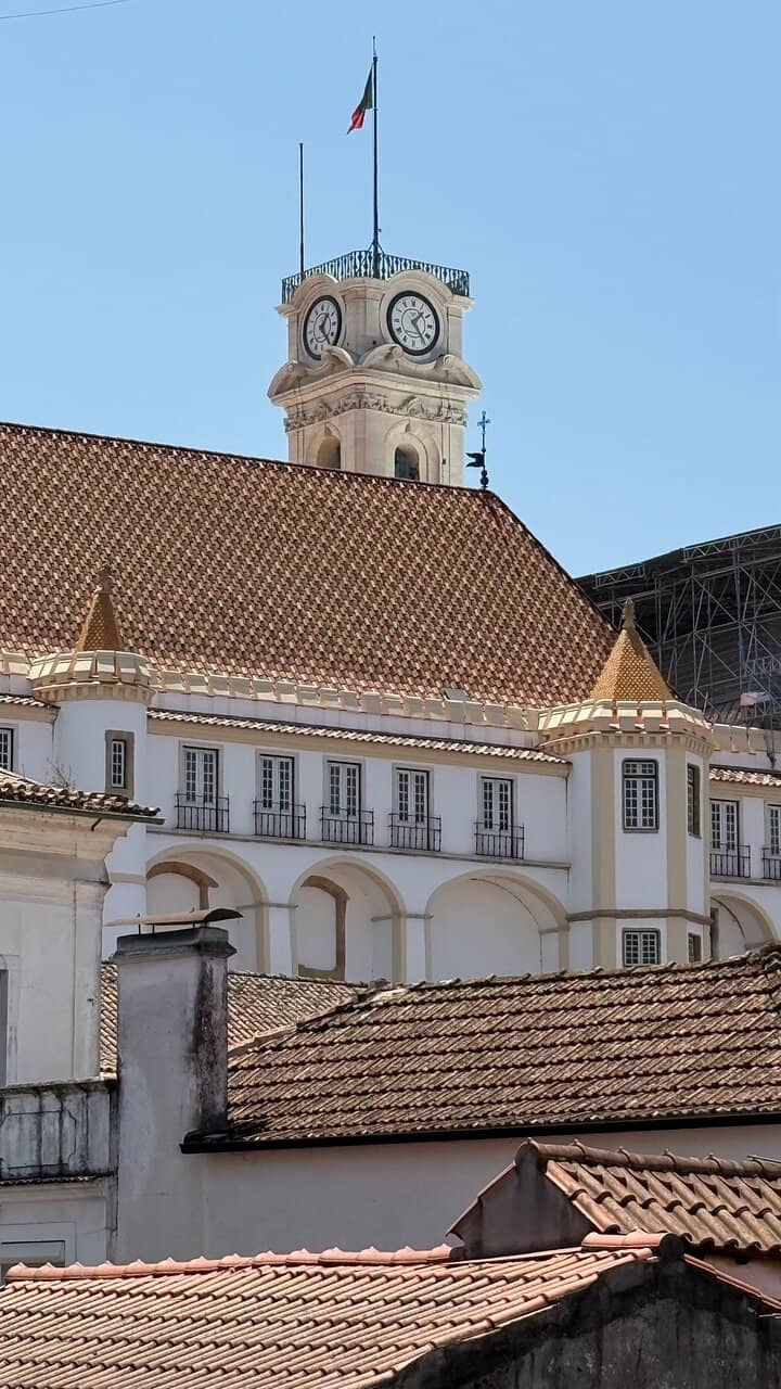 Warm Hospitality & Surprises