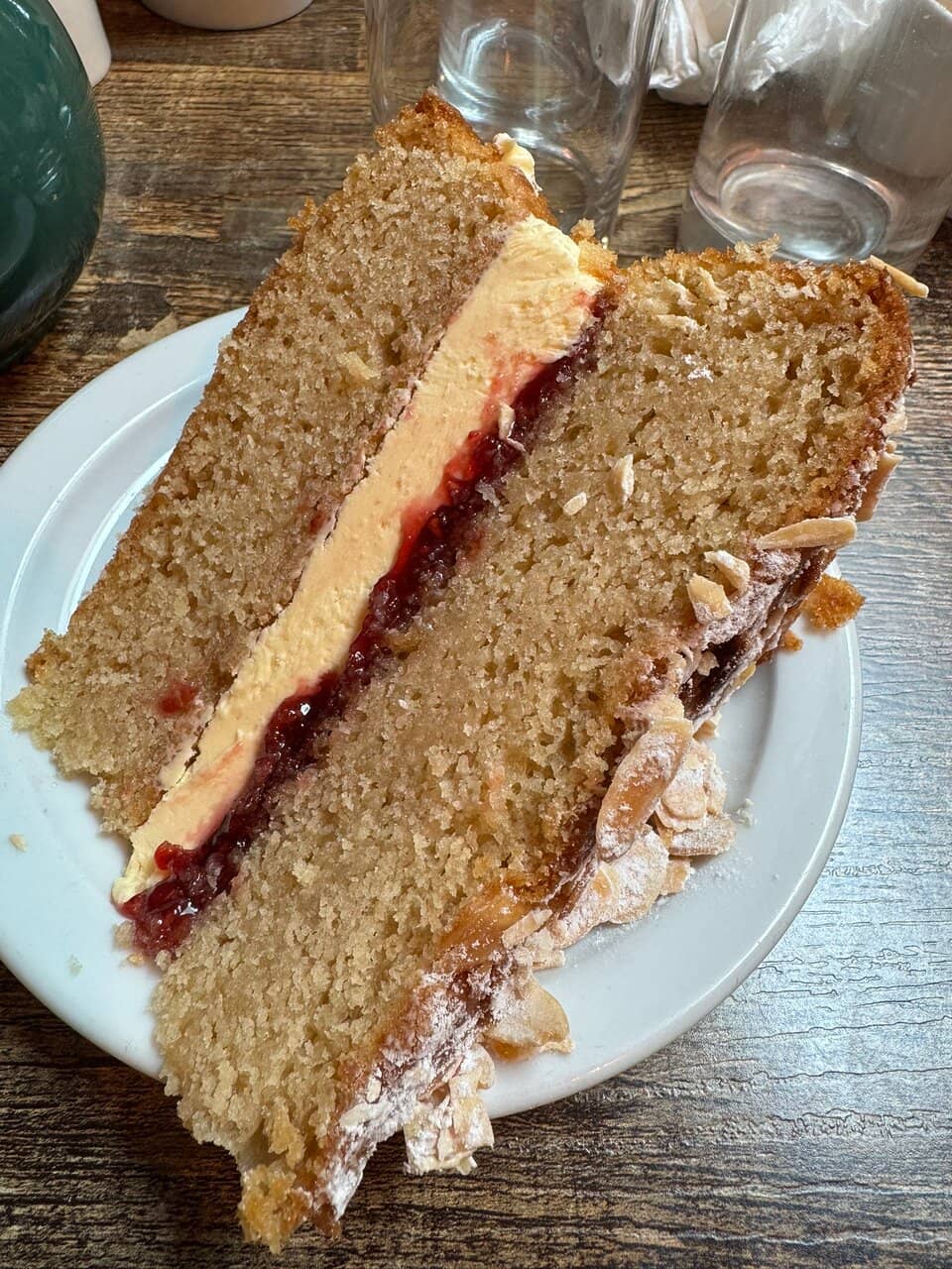 Charming Courtyard Garden