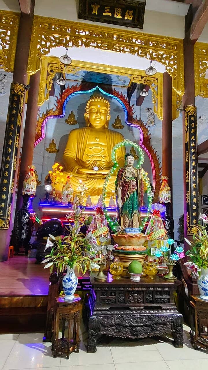 Golden Sitting Buddha