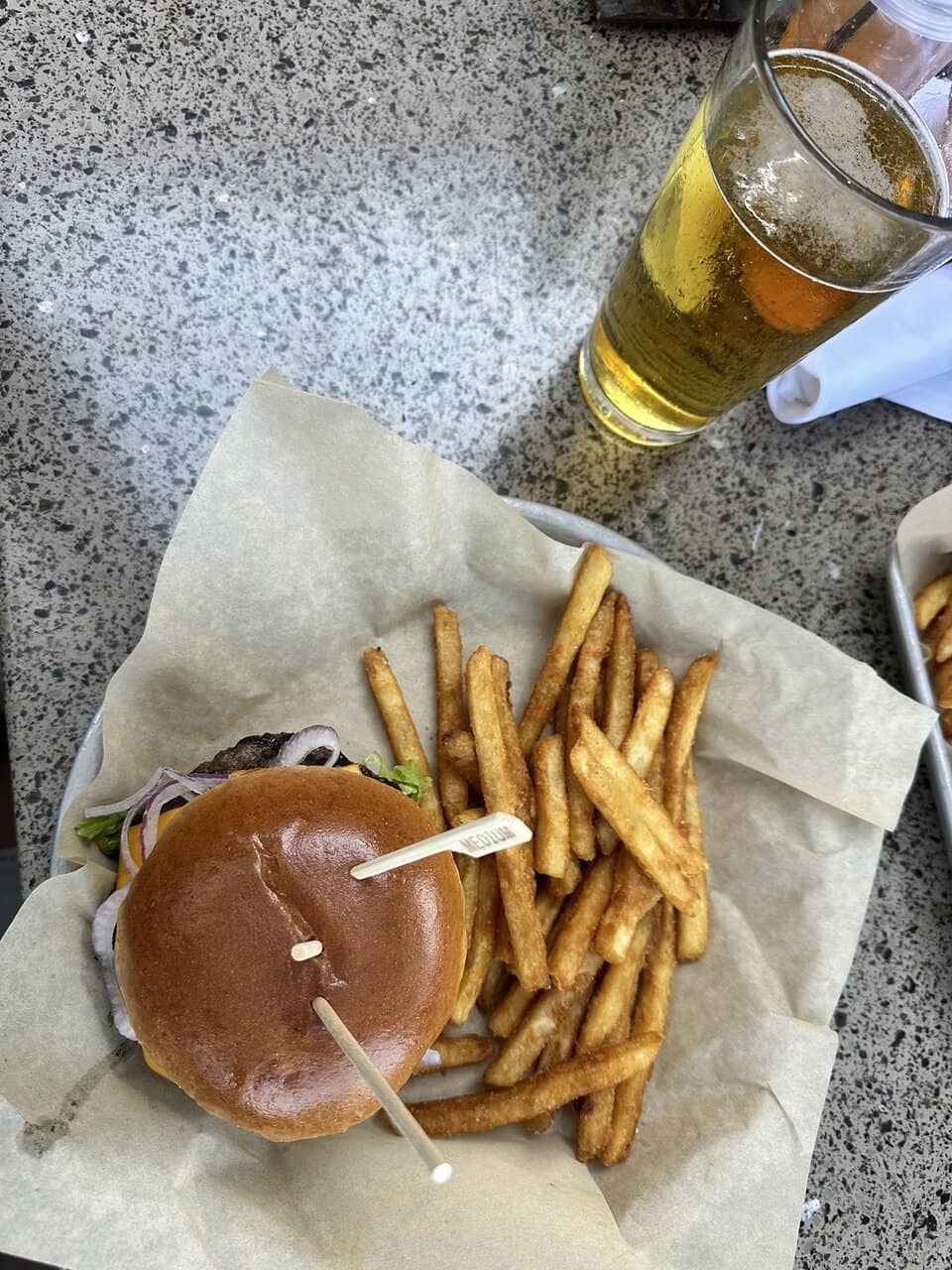 Cozy Lodge-Chic Ambiance