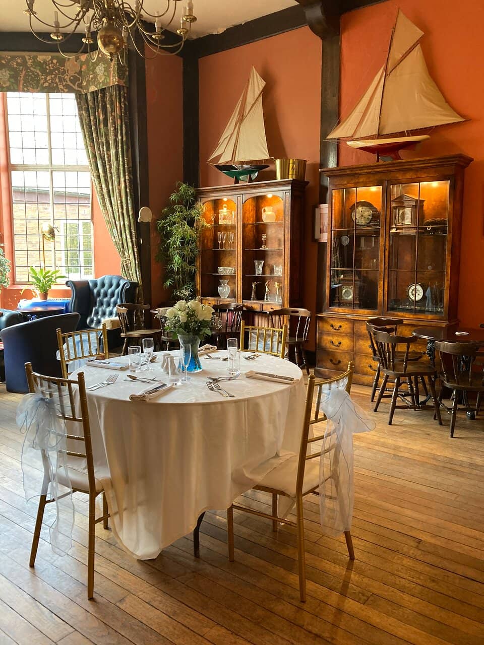 The Two Birds Tearoom