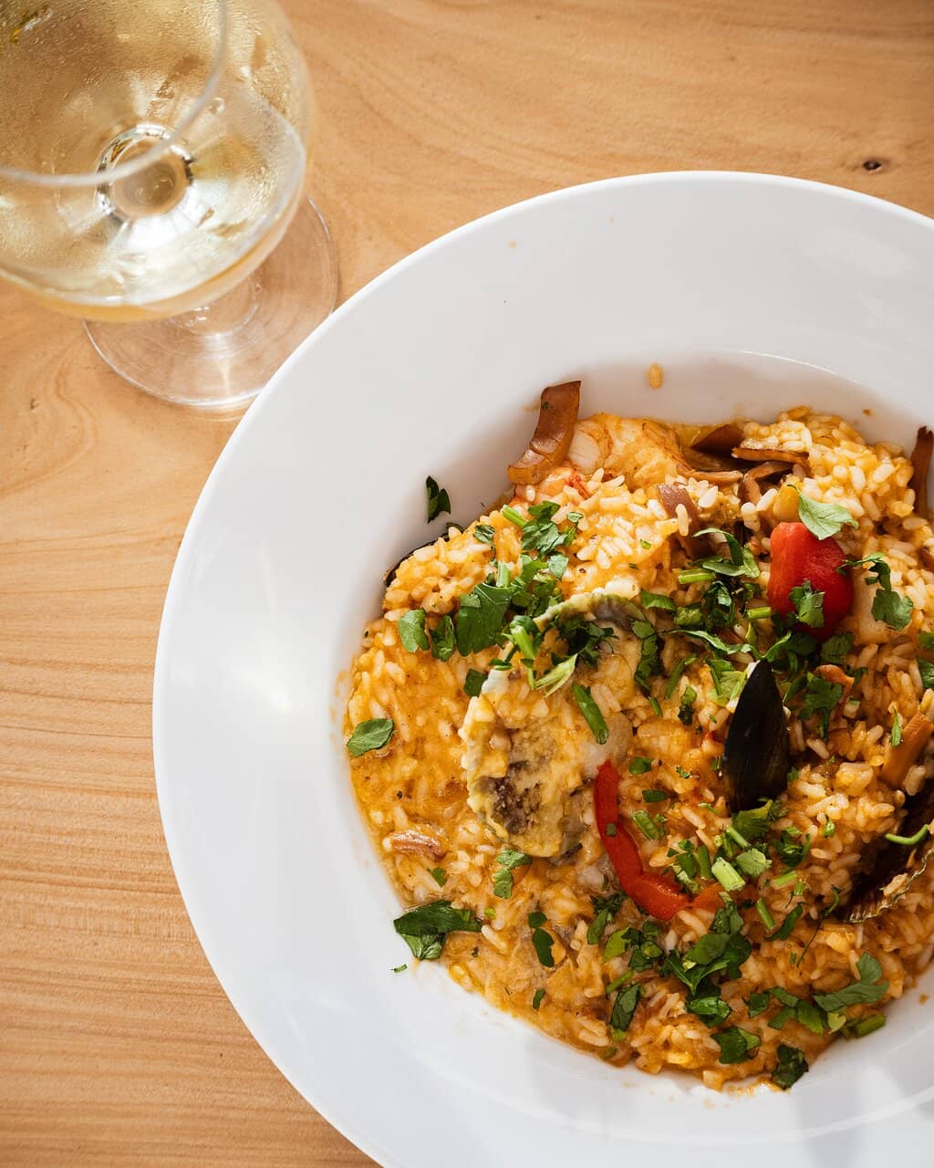 Kalakaua Avenue Stroll