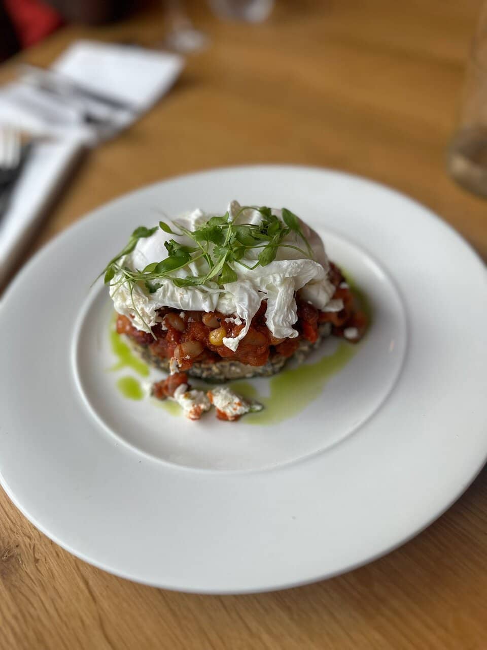 Chic and Inviting Atmosphere