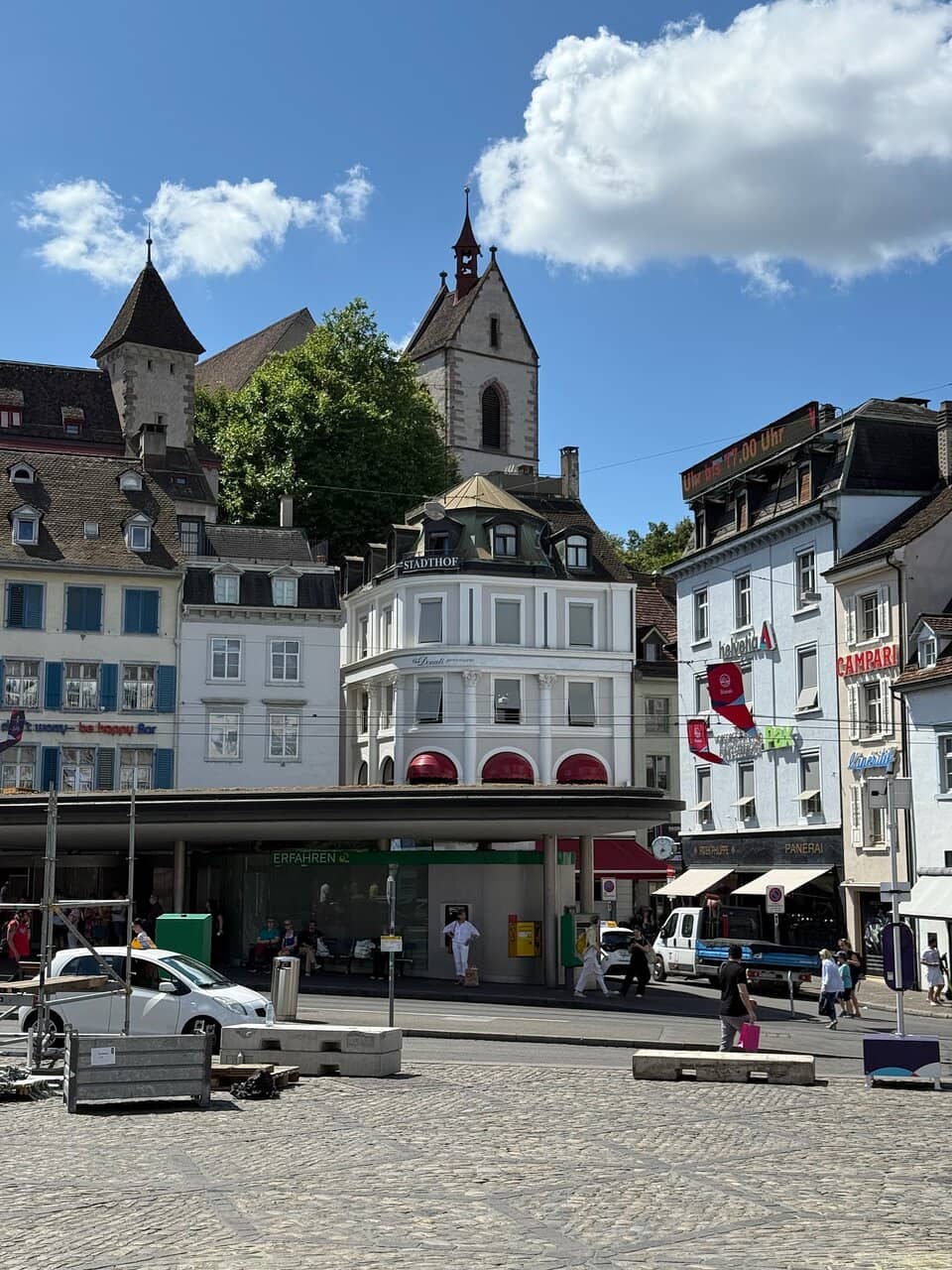 Barfüsserplatz Market Buzz