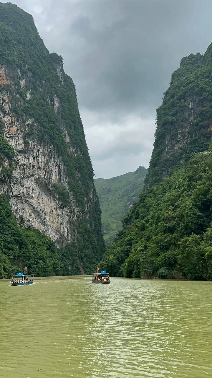 Ma Pi Leng Pass Viewpoint