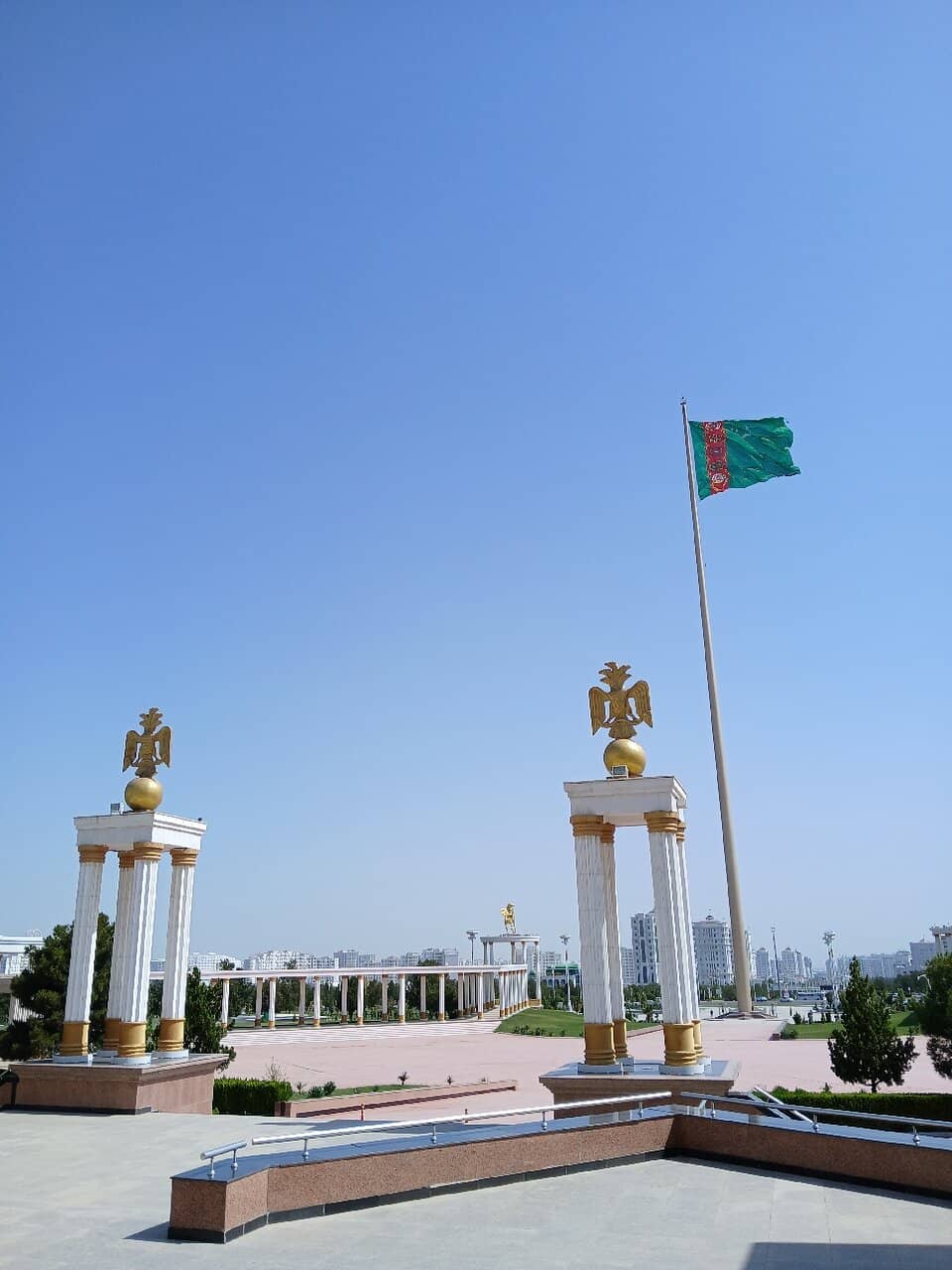 Exquisite Jewelry and Ornaments