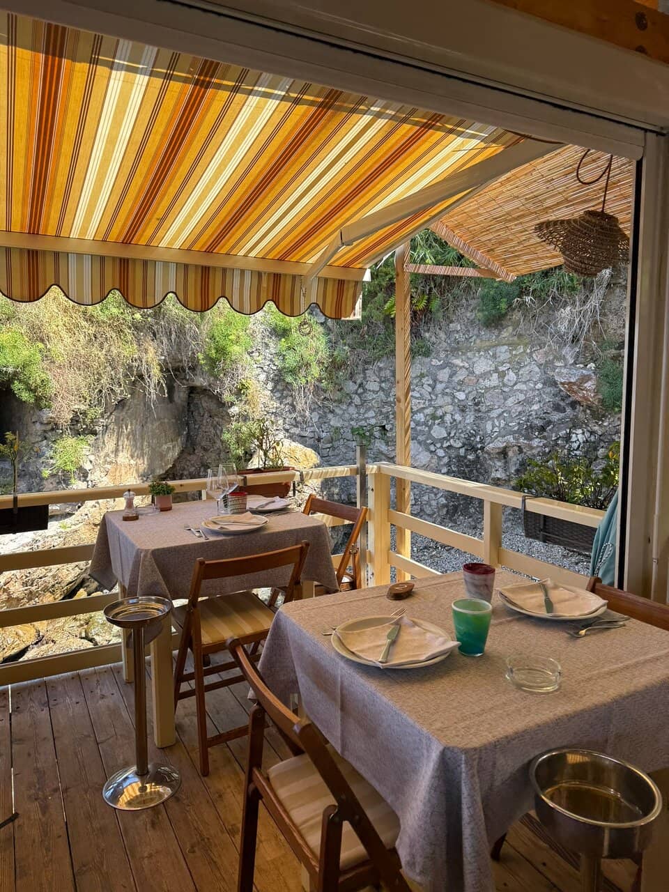 Authentic Beach Club Vibe